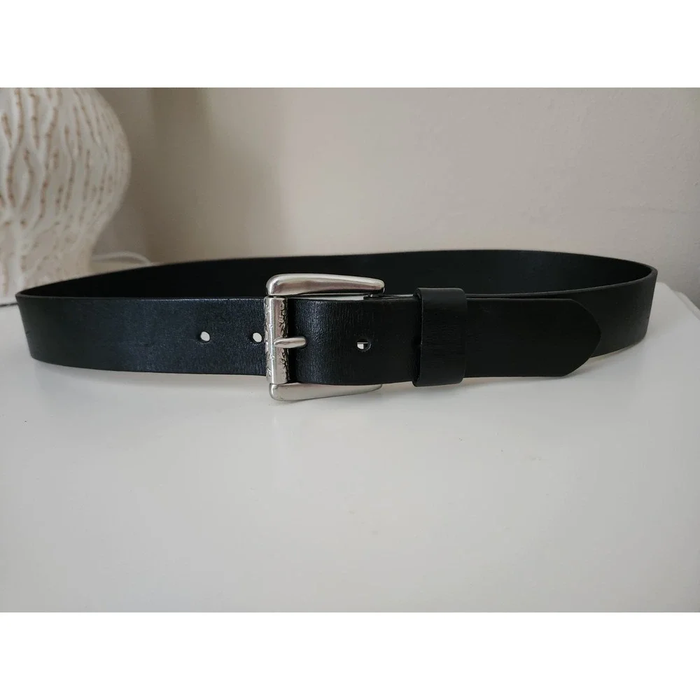 Fossil Mens Leather Black Medium Belt Silver‎ Buckle w/ Flowers BT2803001M